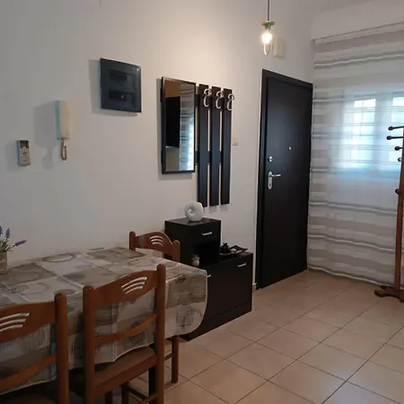 Apartament Nikos *